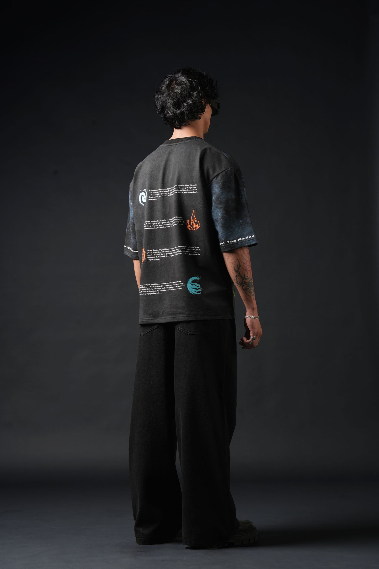 Cosmic Gaia - Oversized T-Shirt