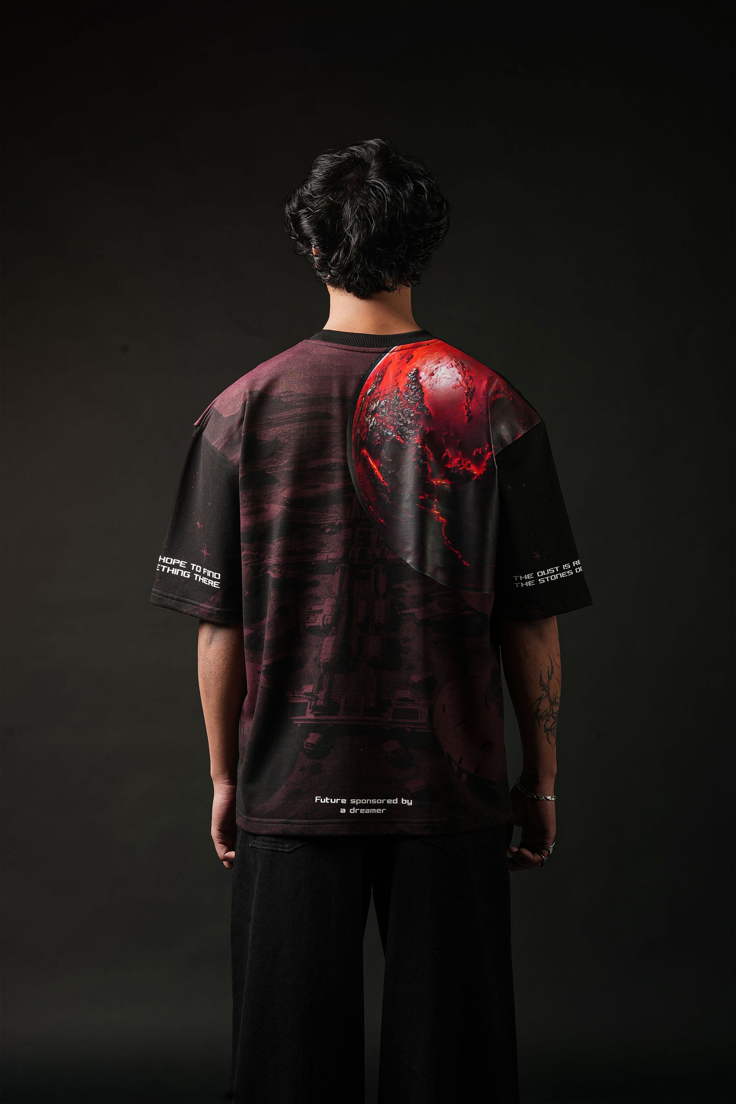 Crimson Luna - Oversized T-Shirt